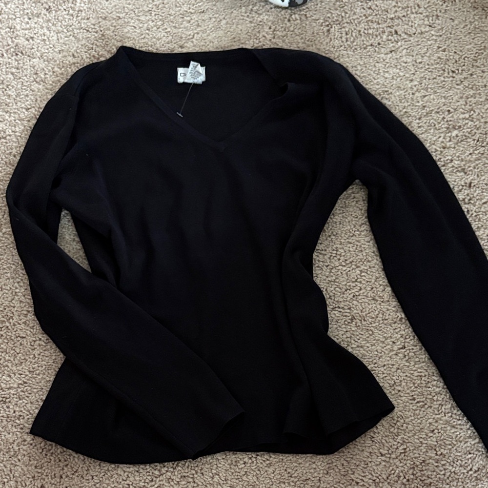 Chico's Classic Black V-Neck Sweatshirt